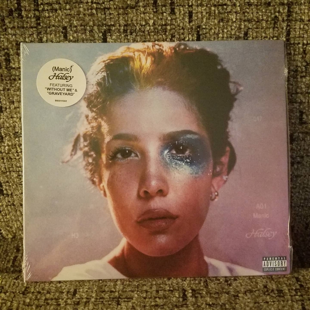 Halsey 'MANIC' CD